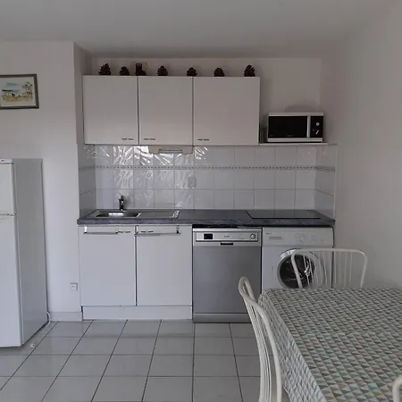 2 Pieces-cabine Terrasses De Savanna Rochelongue Cap D'agde Apartment