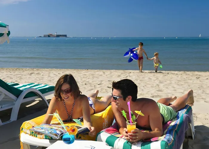 2 Pièces-cabine Terrasses De Savanna Rochelongue Cap D'agde *